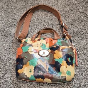 Fossil Crossbody Bag in Floral